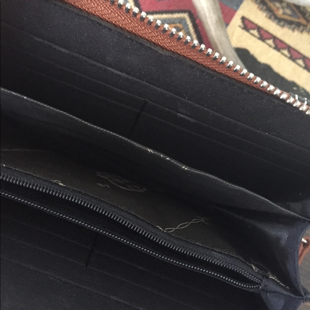 Wristlet - Picture 3 of 4